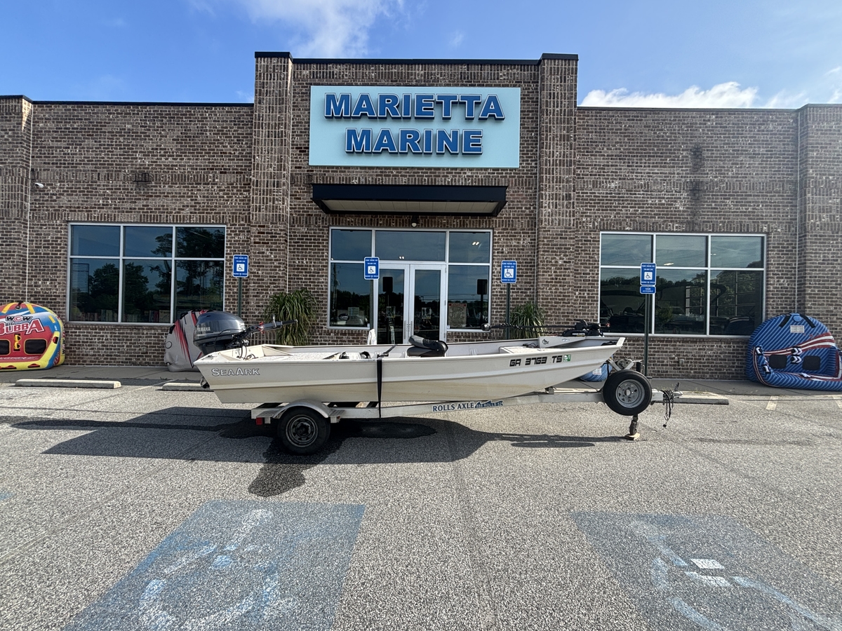 2011 SeaArk SeaArk 1652MVJT wYamaha 40HP Jet Engine and Trailer Included 2011 - Sold Boat