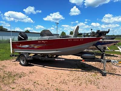 BOATZON | 2011 Smoker Craft 161 Pro Angler Side Console