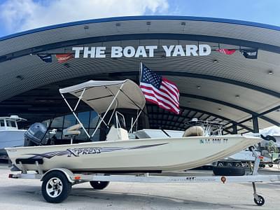 BOATZON | 2011 Xpress XP18CC