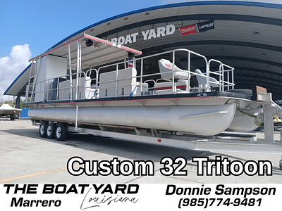 BOATZON | 2012 Custom 32 Tri Toon