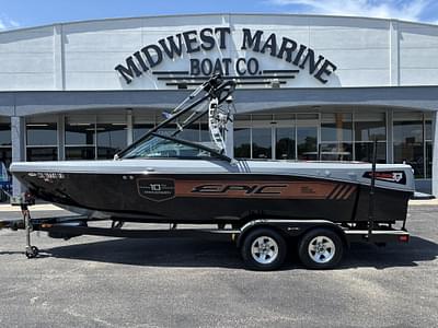 BOATZON | 2012 Epic Wakeboats 23V
