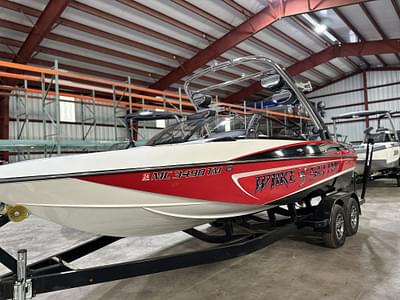 BOATZON | 2012 Malibu Boats 21 VLX