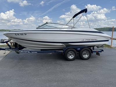 BOATZON | 2012 Regal 2000