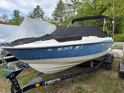 BOATZON | 2013 Bayliner 215 Bowrider