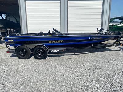 BOATZON | 2013 Bullet 21XRD BOATZON | 2013 Bullet 21XRD