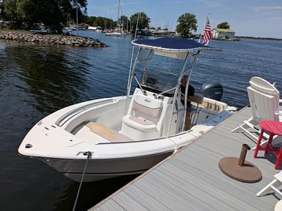 BOATZON | 2013 Sea Hunt Ultra Series 196