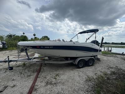 BOATZON | 2014 Hurricane Sun Deck Sport 203 Deck Boat BOATZON | 2014 Hurricane Sun Deck Sport 203 Deck Boat