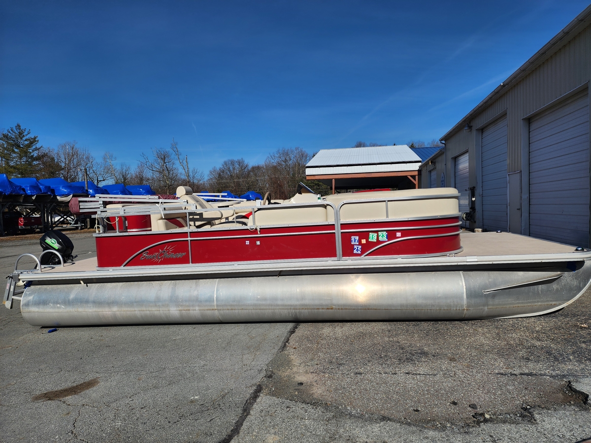 2014 SunChaser SunChaser Classic Cruise 8522  DEAL PENDING 2014 - Sold Boat