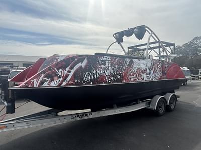 BOATZON | 2015 Caravelle 246 RAZR FSU