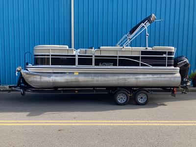 BOATZON | 2015 Lowe SS210 W150 MERCURY AND TANDEM AXLE TRAILER BOATZON | 2015 Lowe SS210 W150 MERCURY AND TANDEM AXLE TRAILER