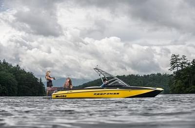 BOATZON | 2015 Malibu Boats Response TXi