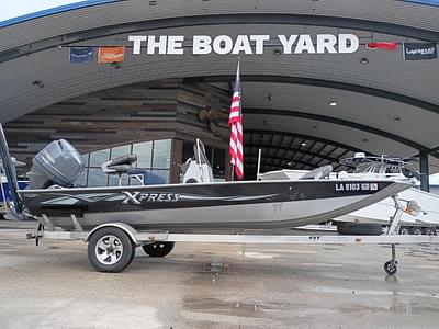 BOATZON | 2015 Xpress Xplorer CC Series XP18CC