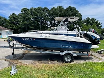 BOATZON | 2016 Bayliner ELEMENT XL