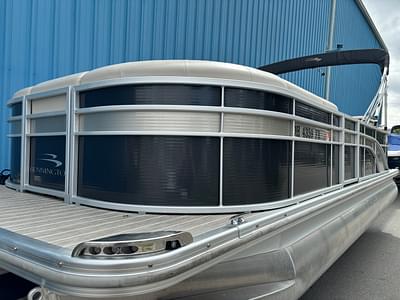BOATZON | 2016 Bennington 24 SPDX 150 HP Yamaha BOATZON | 2016 Bennington 24 SPDX 150 HP Yamaha