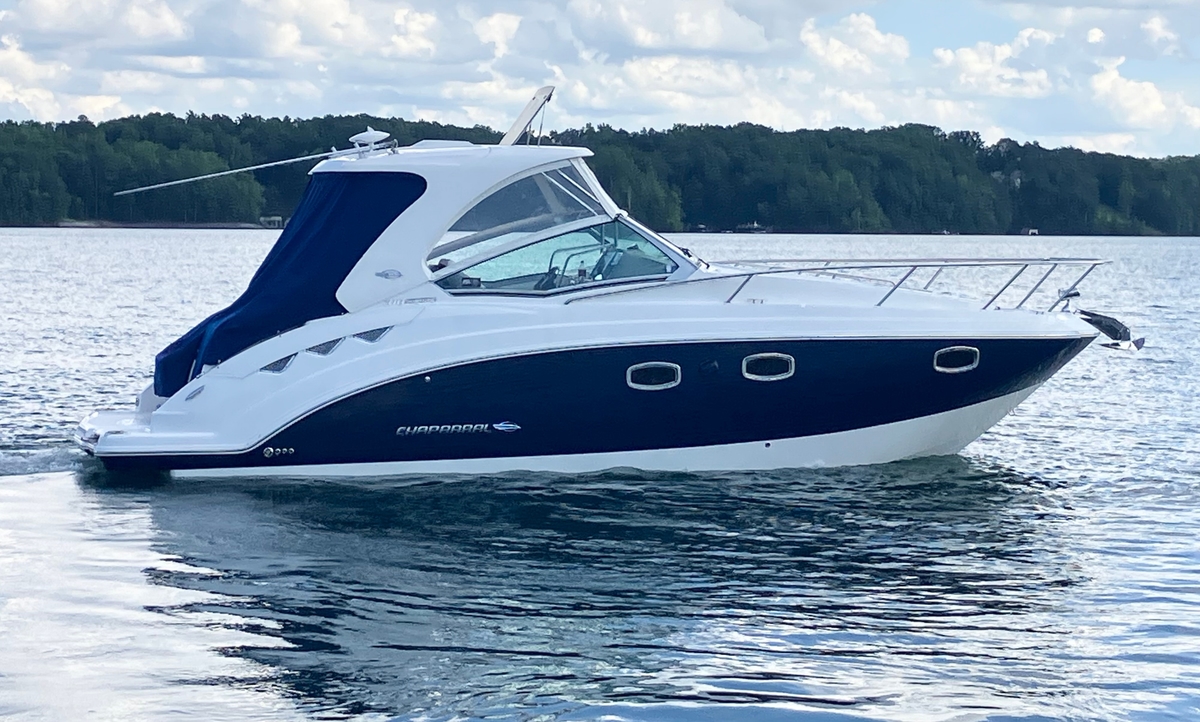 2016 Chaparral Chaparral 310 Signature 2016 - Sold Boat