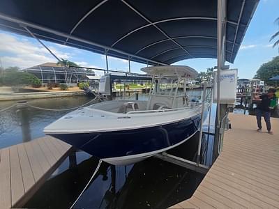 BOATZON | 2016 Sailfish 270 CC