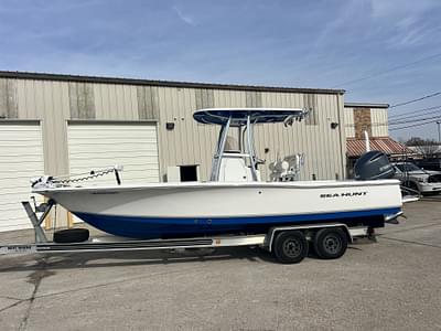 BOATZON | 2016 Sea Hunt BX 24 BR