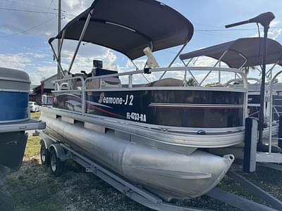 BOATZON | 2016 Sun Tracker Bass Buggy 18 DLX Pontoon