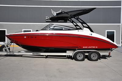 BOATZON | 2016 Yamaha 242 Limited