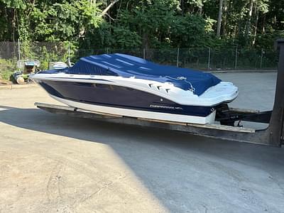 BOATZON | 2017 Chaparral H20 21 Sport