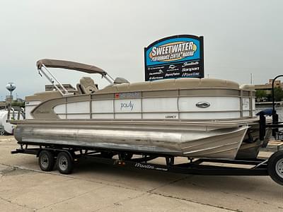 BOATZON | 2017 Manitou 25 Legacy LT SHP BOATZON | 2017 Manitou 25 Legacy LT SHP
