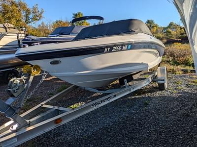 BOATZON | 2017 Rinker Captiva 186