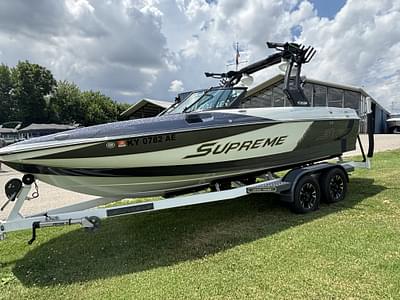 BOATZON | 2017 Supreme S211 BOATZON | 2017 Supreme S211