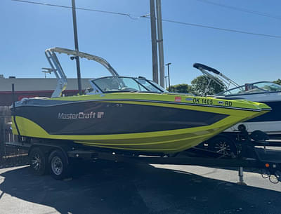 BOATZON | 2018 MasterCraft XT22 BOATZON | 2018 MasterCraft XT22