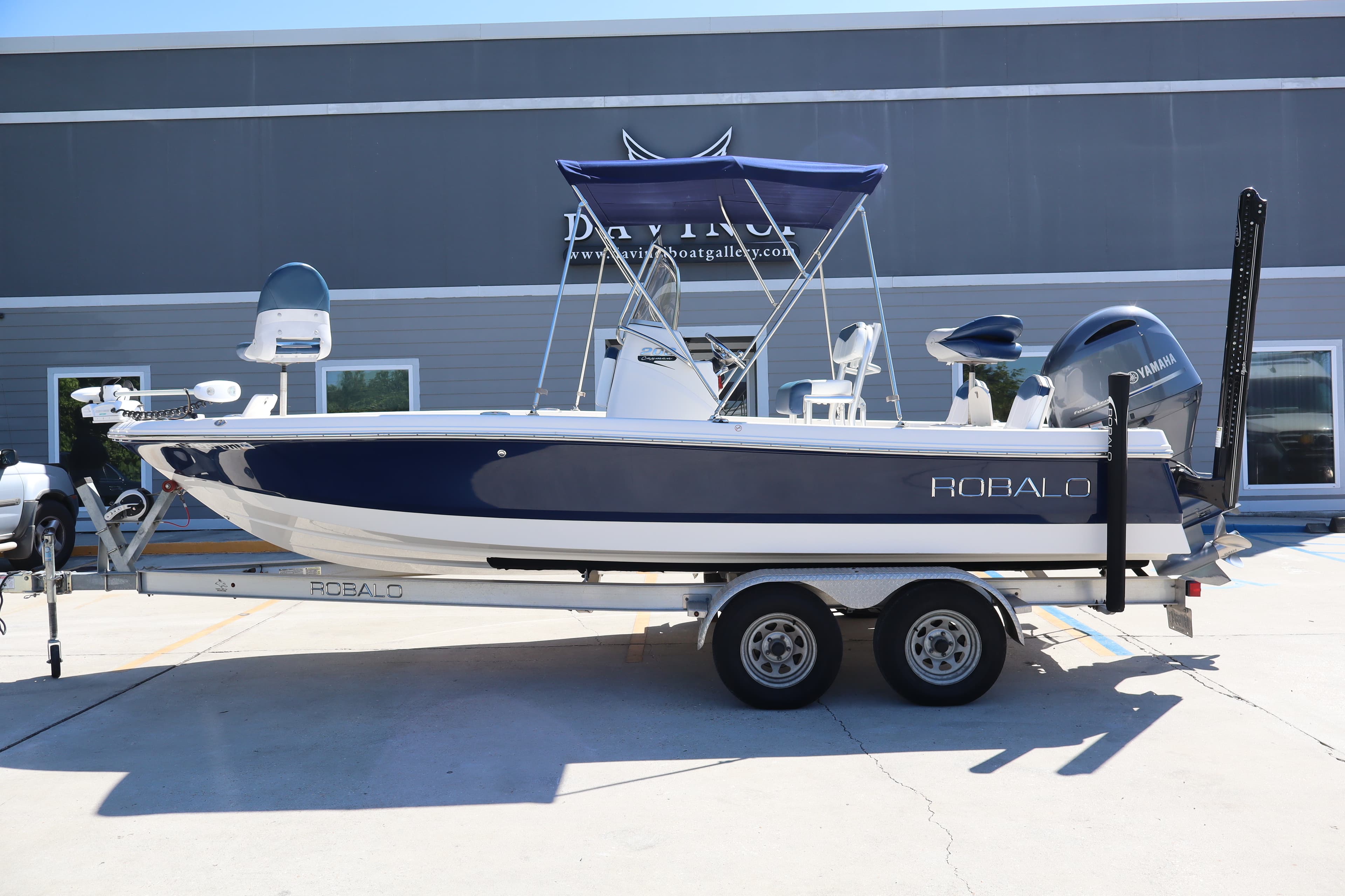 2018 Robalo 206 Cayman