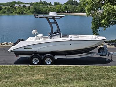BOATZON | 2018 Yamaha 210 FSH Sport
