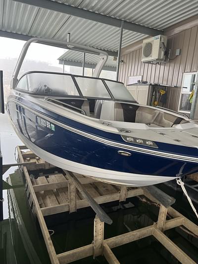 BOATZON | 2019 Chaparral 230 SunCoast