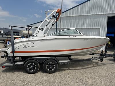 BOATZON | 2019 Cobalt 200S