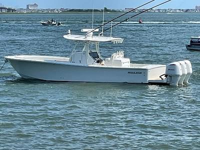 BOATZON | 2019 Regulator 34 Center Console BOATZON | 2019 Regulator 34 Center Console