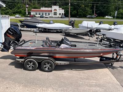 BOATZON | 2019 Skeeter ZX225