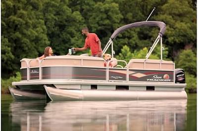 BOATZON | 2019 Sun Tracker PARTY BARGE 18 DLX WMercury 60