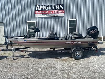 BOATZON | 2019 Tracker Boats BASS TRACKER Classic BOATZON | 2019 Tracker Boats BASS TRACKER Classic