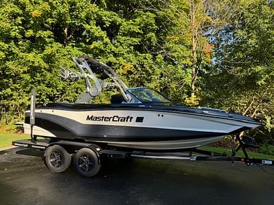 BOATZON | 2020 MasterCraft XT20