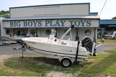 BOATZON | 2020 Robalo R160