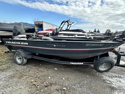 BOATZON | 2020 Tracker Boats Guide V16 Laker DLX T