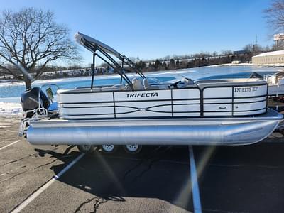 BOATZON | 2020 Trifecta CSeries 22F CS 30