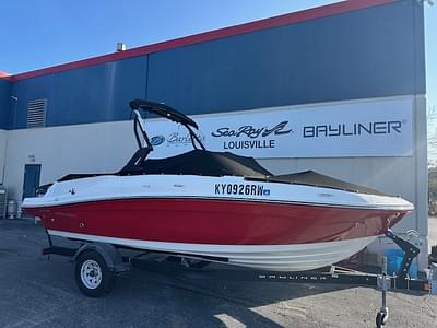 BOATZON | 2021 Bayliner VR5 Bowrider