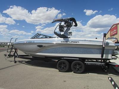 BOATZON | 2021 Centurion Ri237