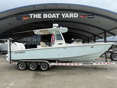 BOATZON | 2021 Everglades Boats 273 CC