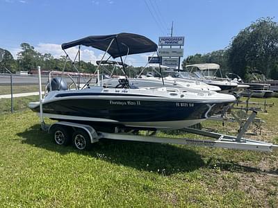 BOATZON | 2021 Hurricane SunDeck Sport 185 OB BOATZON | 2021 Hurricane SunDeck Sport 185 OB