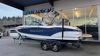 BOATZON | 2021 MasterCraft X22