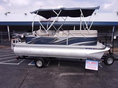 BOATZON | 2021 Qwest Pontoons 818 Lanai LE