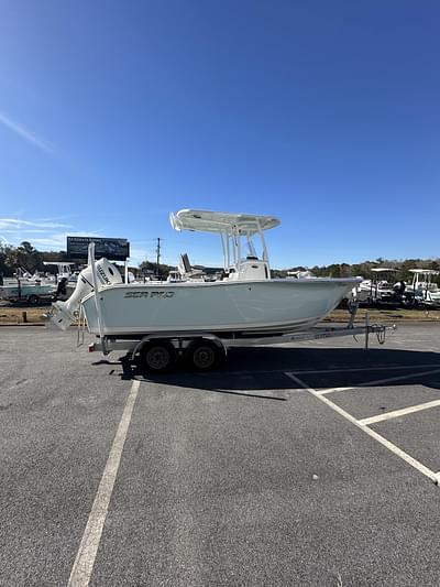 BOATZON | 2021 Sea Pro 219 DeepV CC