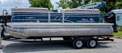 BOATZON | 2021 Sun Tracker Party Barge 20