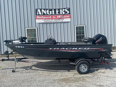 BOATZON | 2021 Tracker Boats PRO GUIDE V165 WT