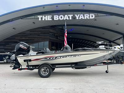 BOATZON | 2021 Tracker Boats PRO TEAM 175 TXW Tournament Ed